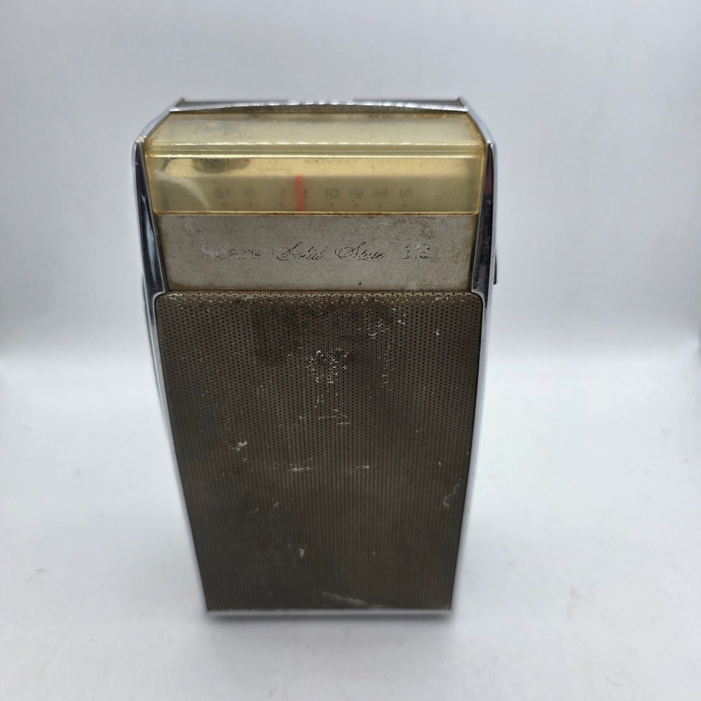 Vintage Sears Silvertone Solid State 12 Transistor AM FM Radio Cowhide Case
